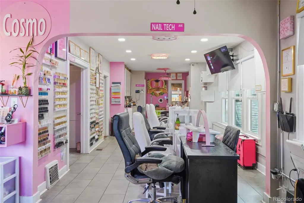 1530 Geneva Street Aurora CO 80010