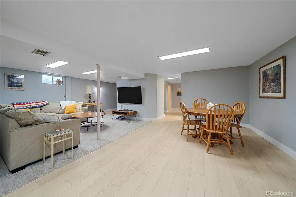 1654 S Endicott Street Denver CO 80232