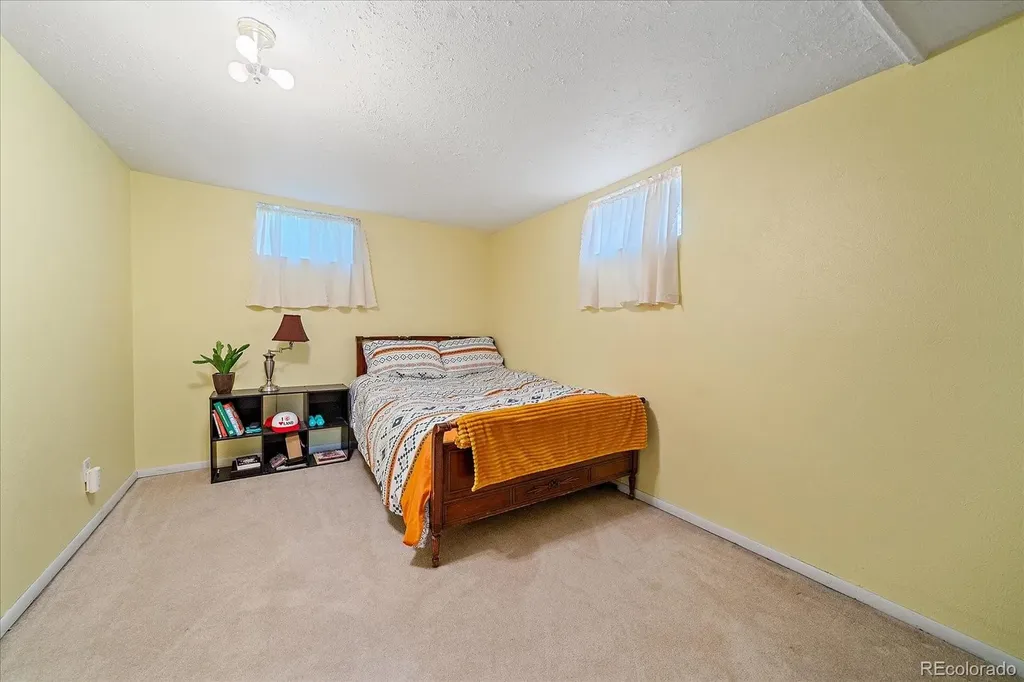 1654 S Endicott Street Denver CO 80232