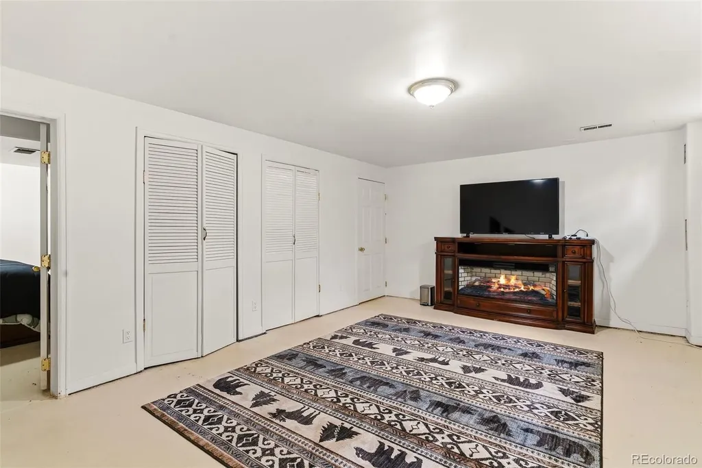 8651 E Amherst Drive Denver CO 80231