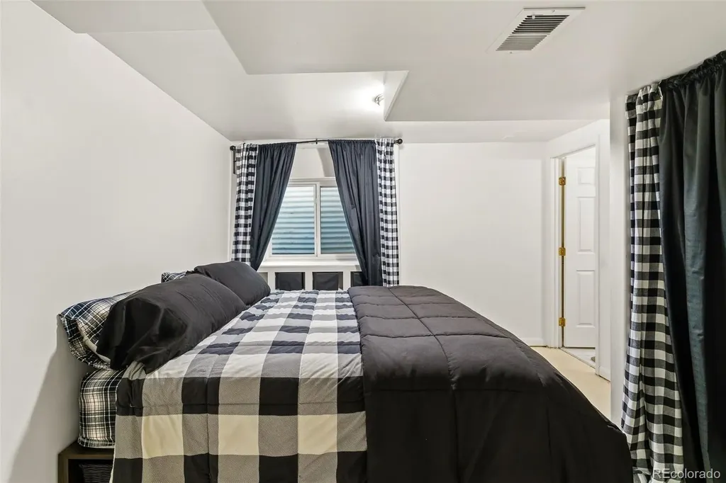 8651 E Amherst Drive Denver CO 80231