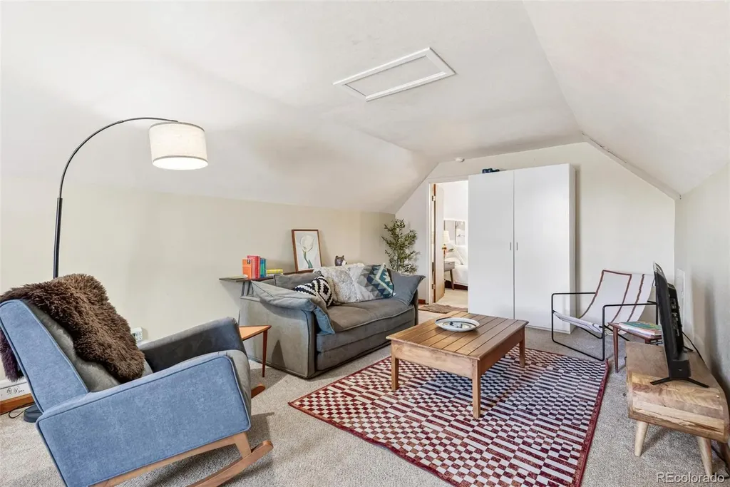 4044 Shoshone Street Denver CO 80211