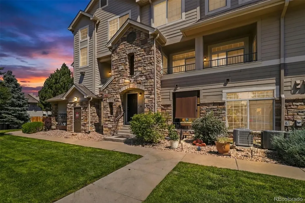 1509 S Florence Court Aurora CO 80247