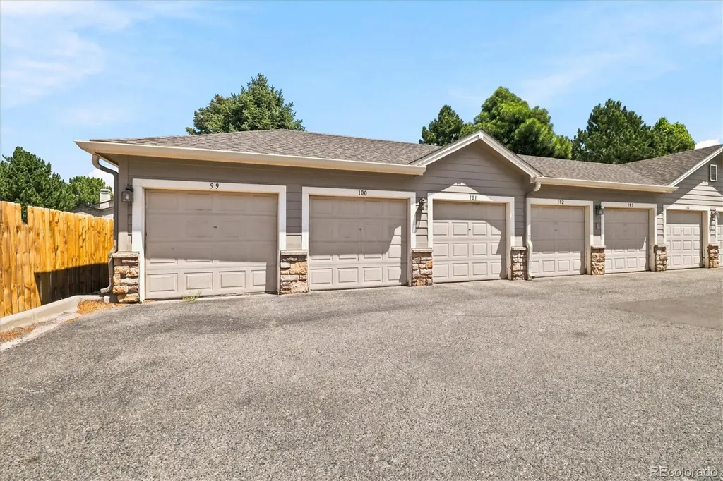 1509 S Florence Court Aurora CO 80247