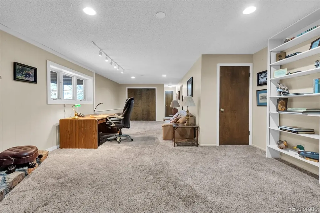 7116 Fox Circle Larkspur CO 80118