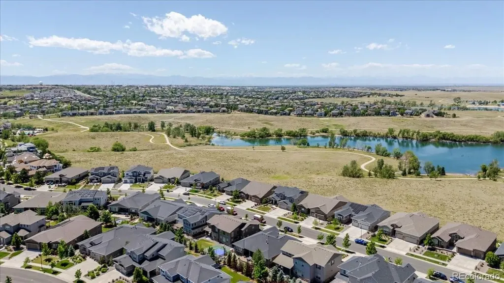 27500 E Lakeview Drive Aurora CO 80016