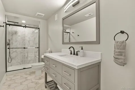 27500 E Lakeview Drive Aurora CO 80016