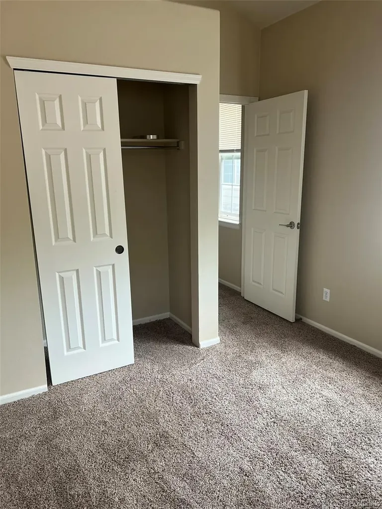 220 Granby Way Aurora CO 80011