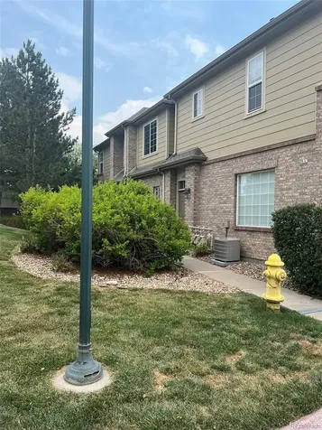 220 Granby Way Aurora CO 80011