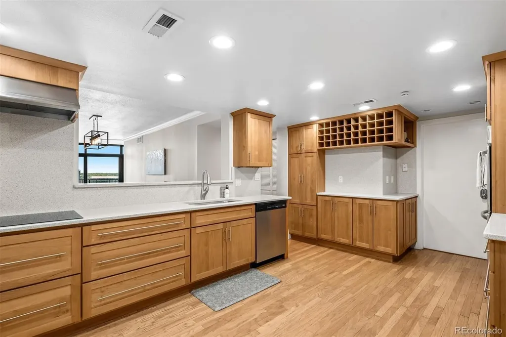 1777 Larimer Street Denver CO 80202
