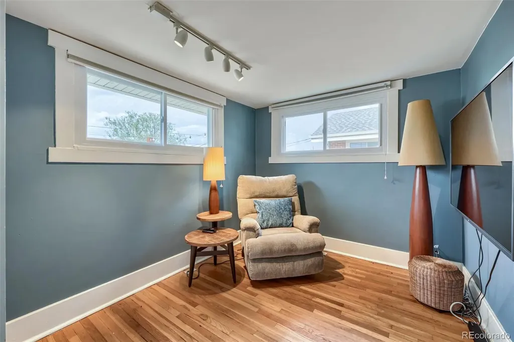 3505 N Steele Street Denver CO 80205
