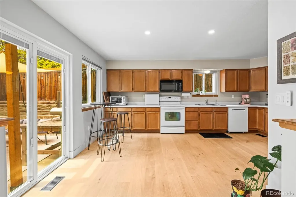 3733 W Union Avenue Denver CO 80236