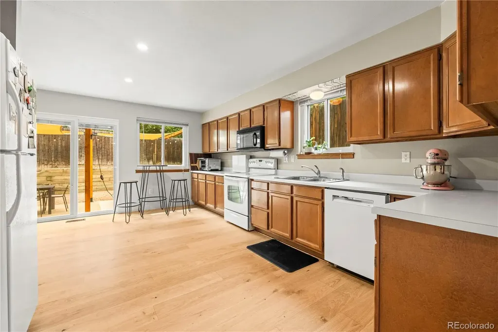 3733 W Union Avenue Denver CO 80236
