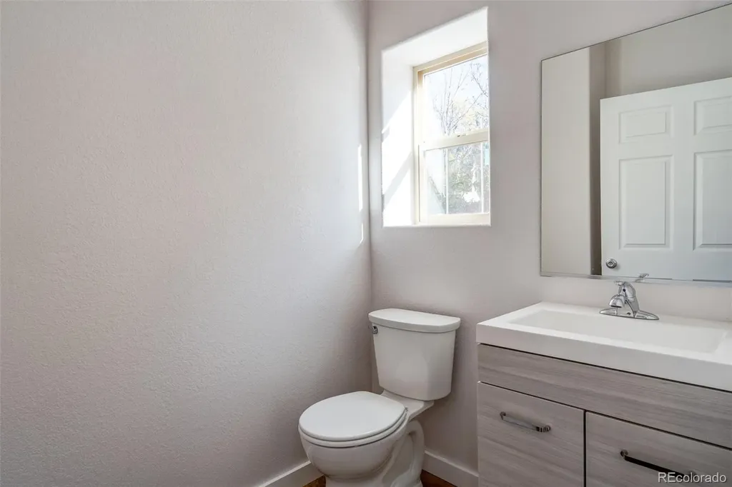 818 E Cucharras Colorado Springs CO 80903