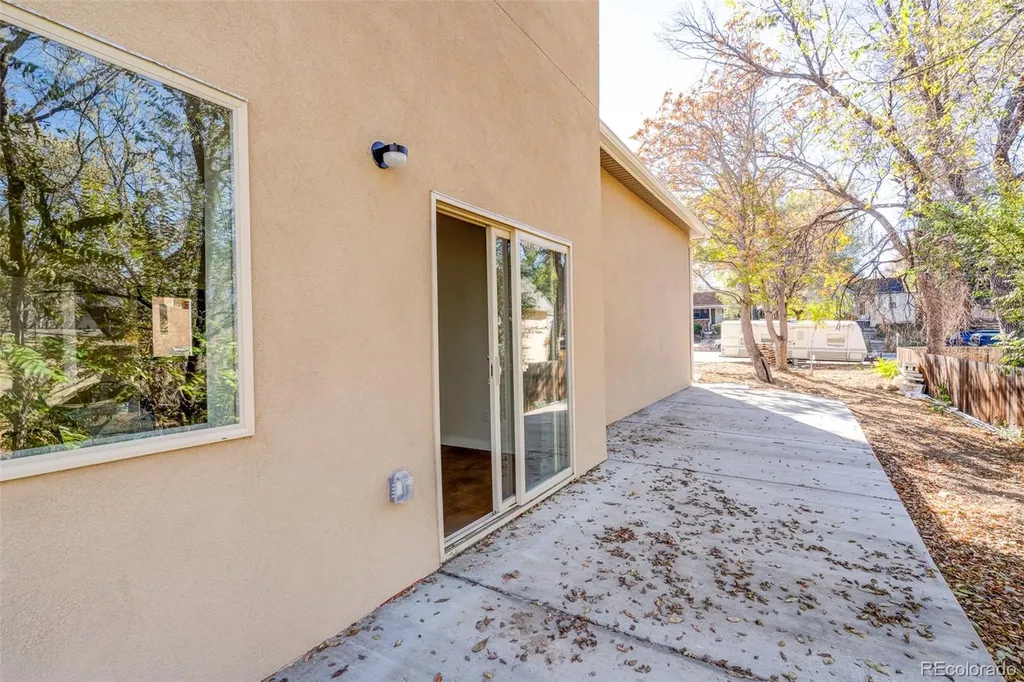818 E Cucharras Colorado Springs CO 80903