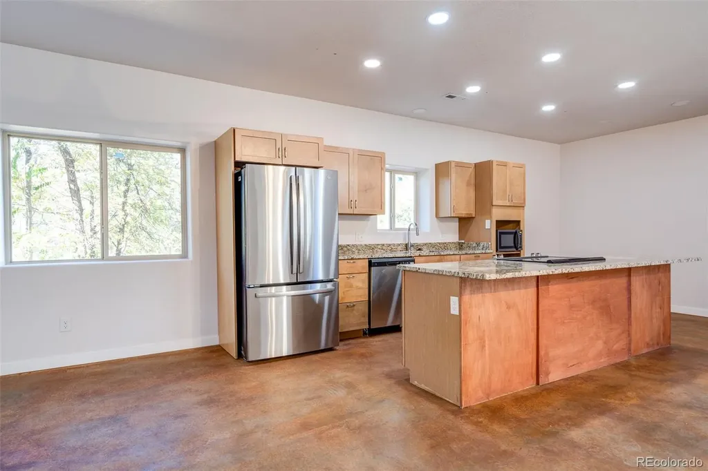 818 E Cucharras Colorado Springs CO 80903