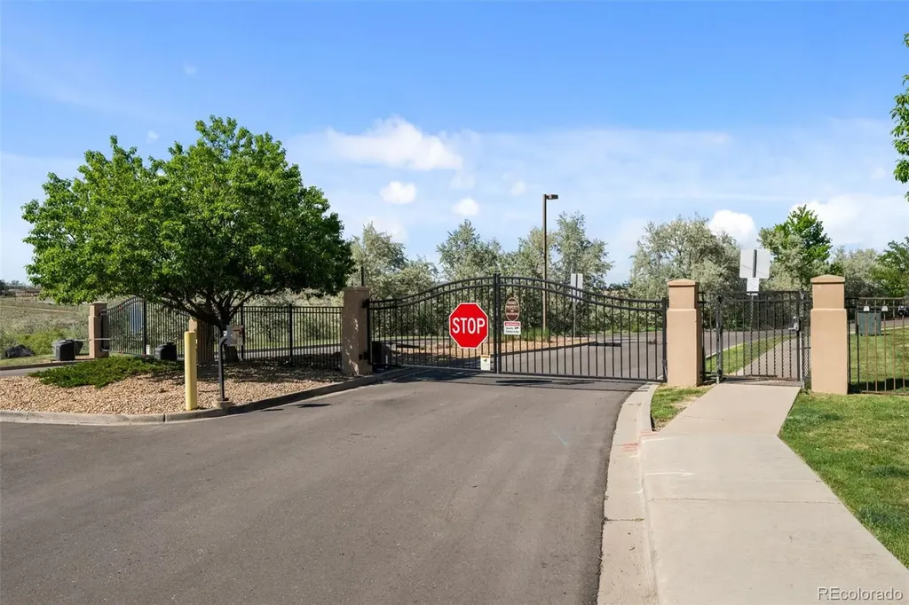 4572 Copeland Loop Littleton CO 80126