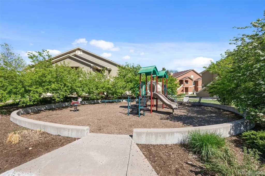 4572 Copeland Loop Littleton CO 80126