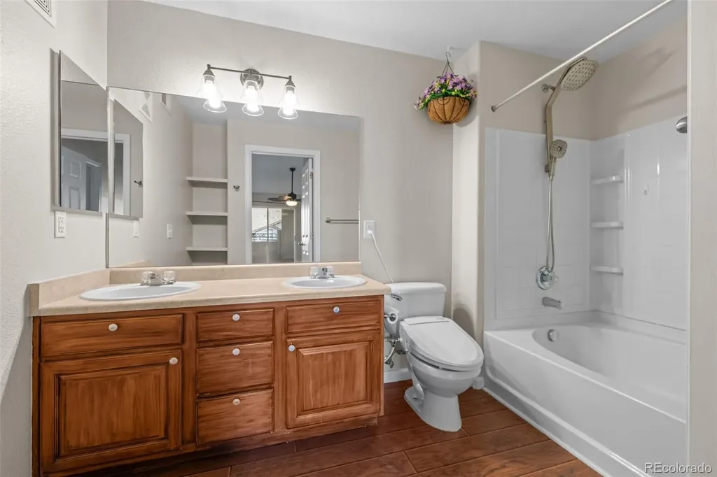4572 Copeland Loop Littleton CO 80126