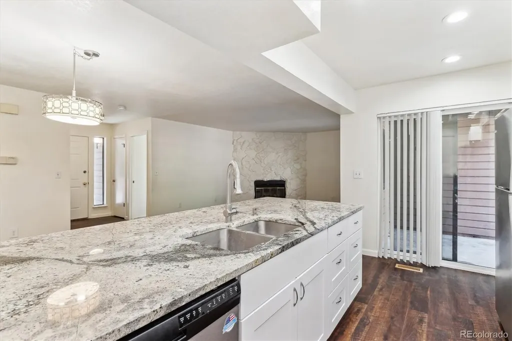 9427 W 89 Circle Broomfield CO 80021