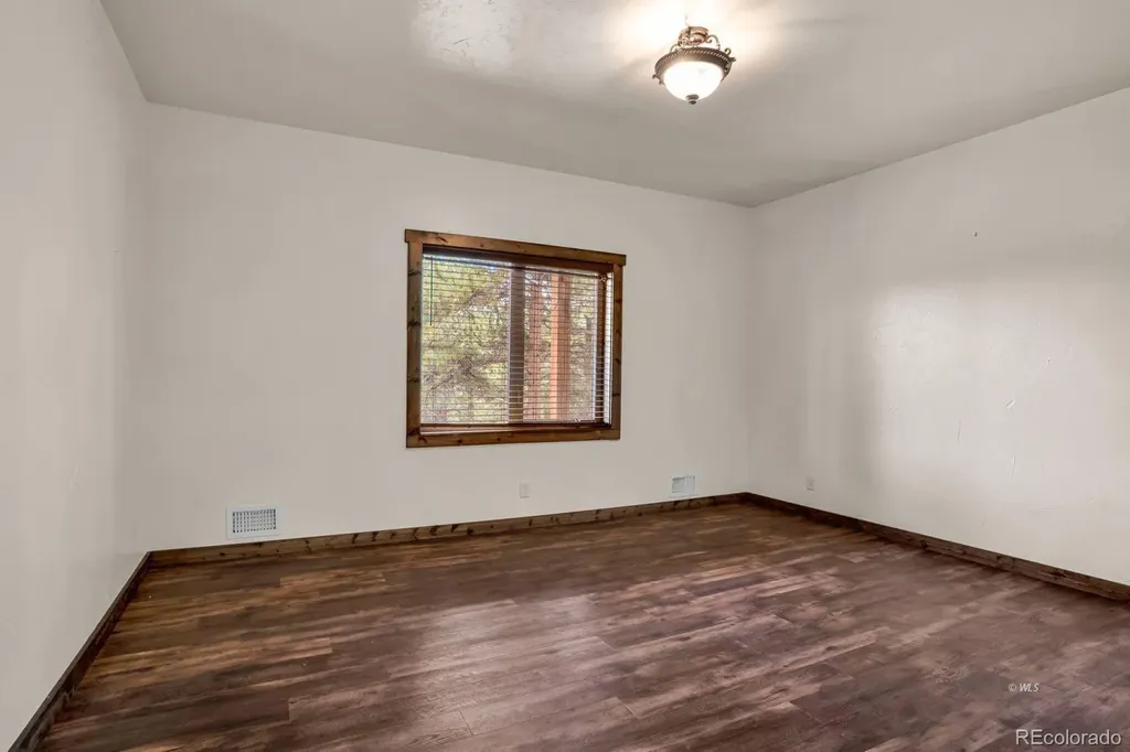 4513 County Road 323 Westcliffe CO 81252