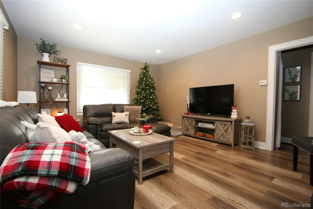 150 S Pierce Street Lakewood CO 80226