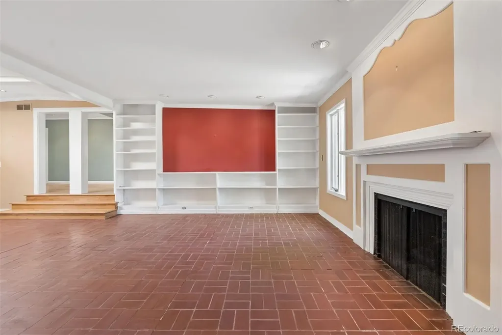 26 Oak Avenue Colorado Springs CO 80906