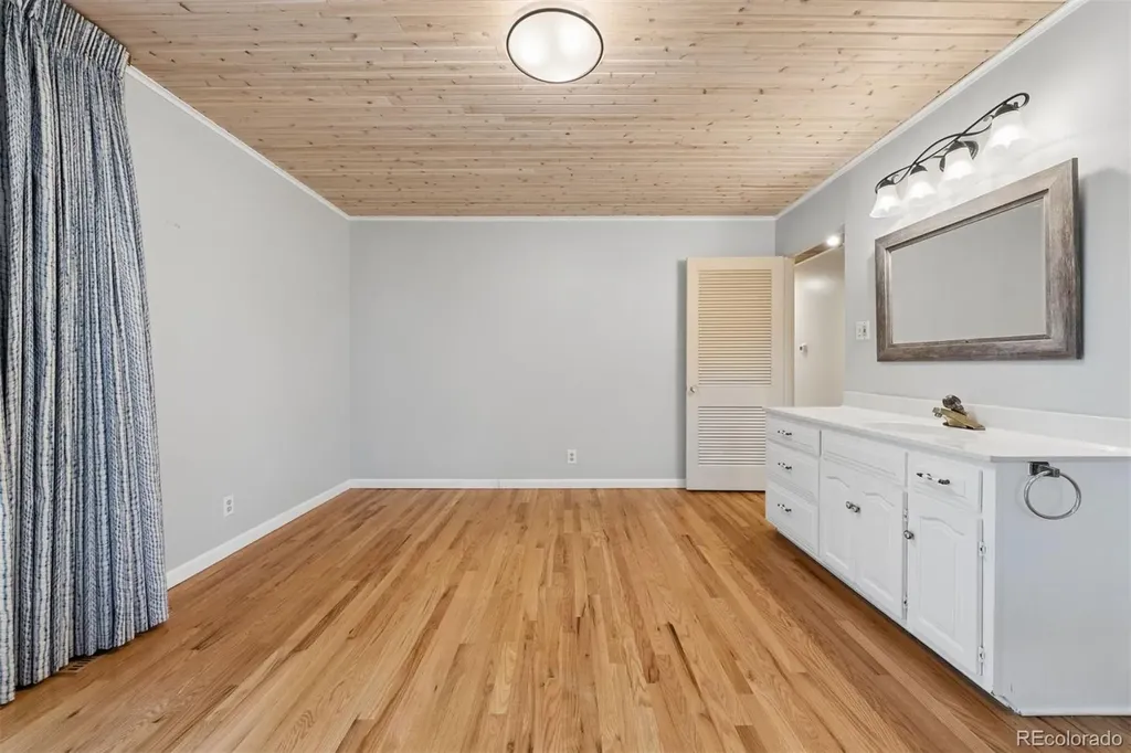 26 Oak Avenue Colorado Springs CO 80906