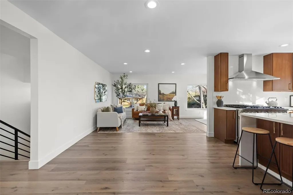 5366 W Portland Drive Littleton CO 80128