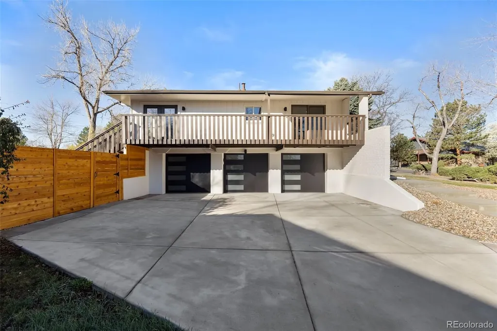 5366 W Portland Drive Littleton CO 80128