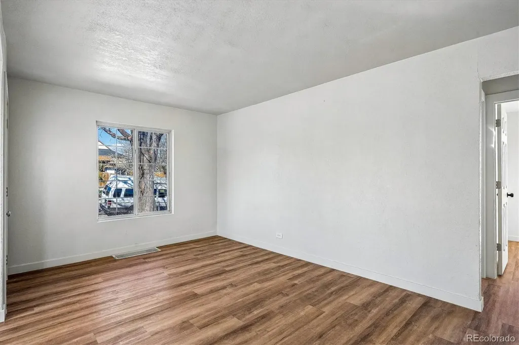 802 Julian Denver CO 80204