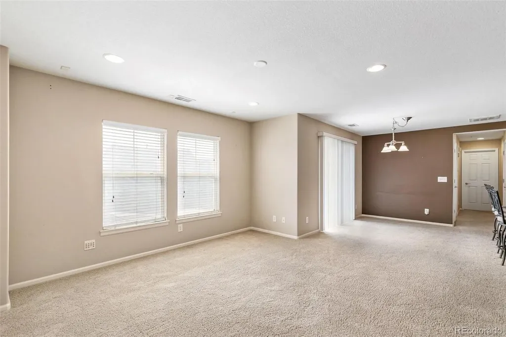 11922 Oak Hill Way Commerce City CO 80640