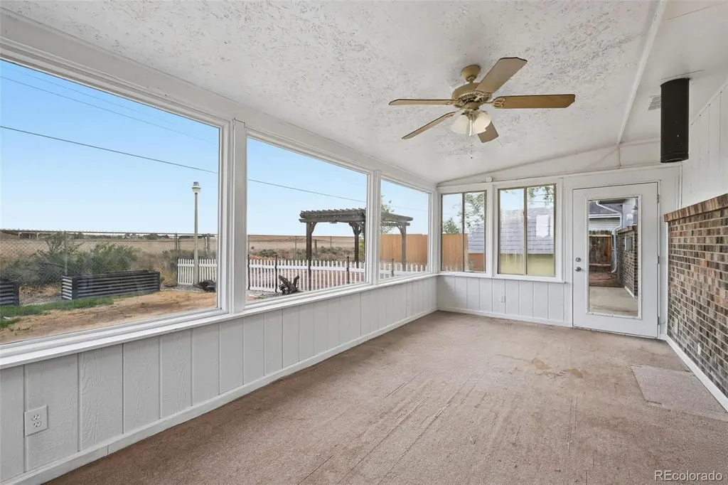 424 W Union Avenue La Salle CO 80645