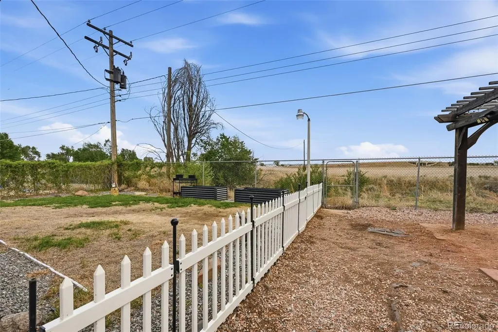 424 W Union Avenue La Salle CO 80645