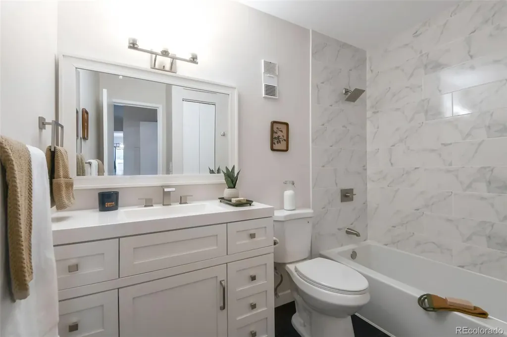 5995 W Hampden Avenue Denver CO 80227