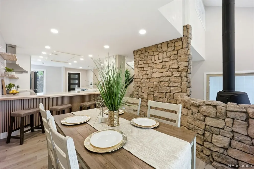 1581 W Briarwood Avenue Littleton CO 80120