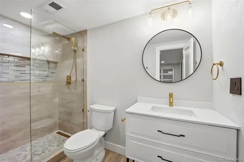 1581 W Briarwood Avenue Littleton CO 80120