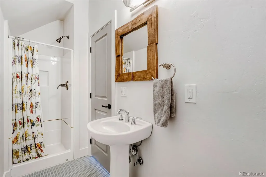 2818 Java Court Denver CO 80211
