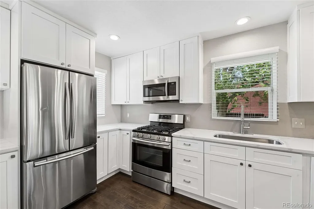 3040 N Columbine Street Denver CO 80205