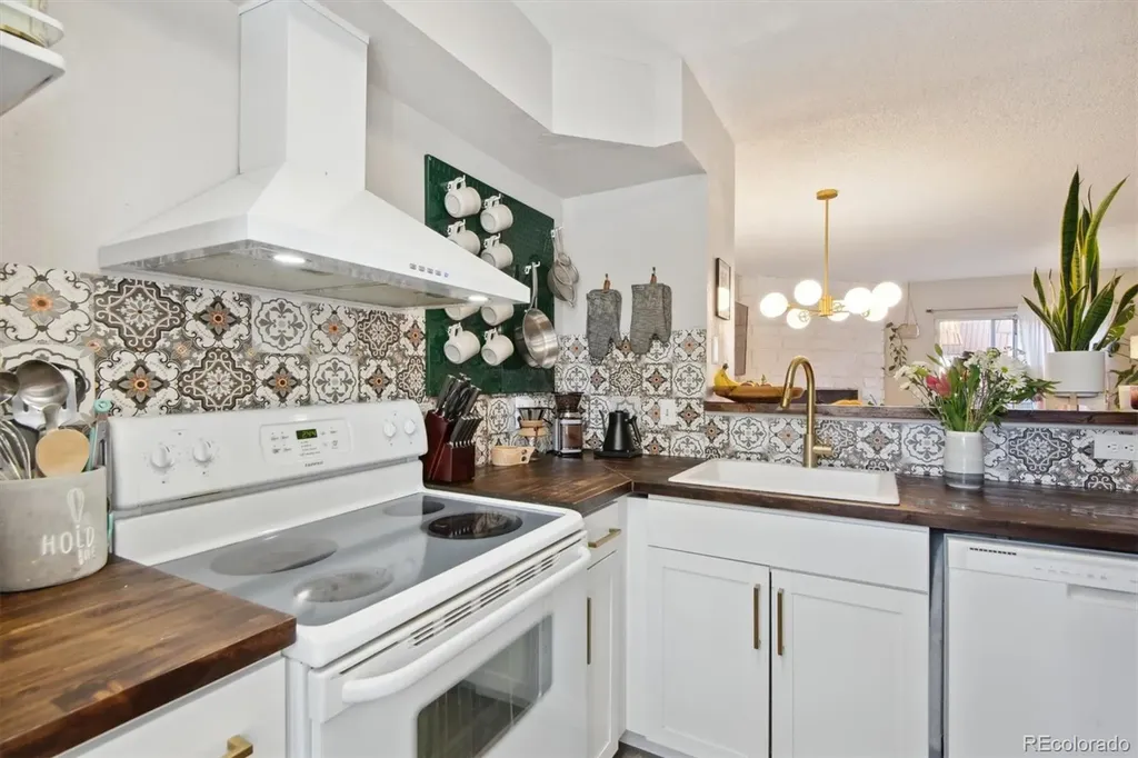 2961 W 81st Avenue Westminster CO 80031