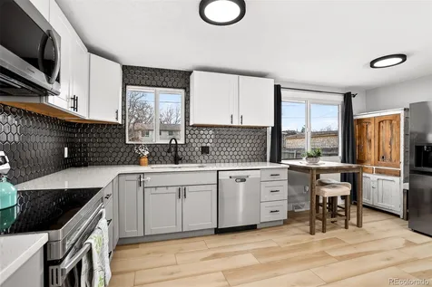 3222 Blackhawk Circle Aurora CO 80011