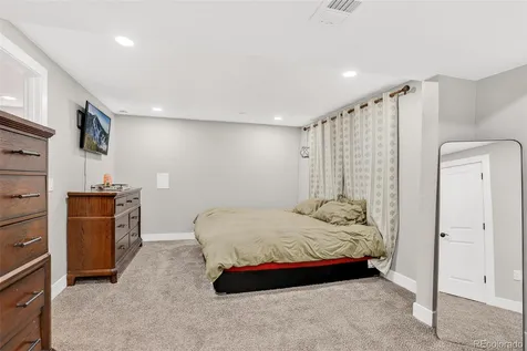 3222 Blackhawk Circle Aurora CO 80011
