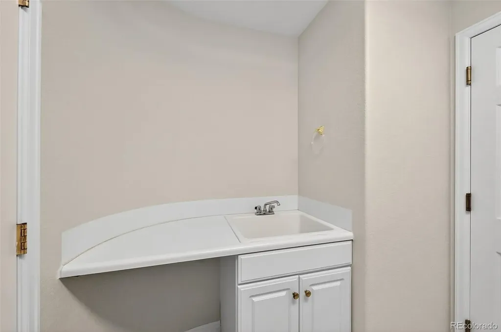16395 E Crestline Place Centennial CO 80015