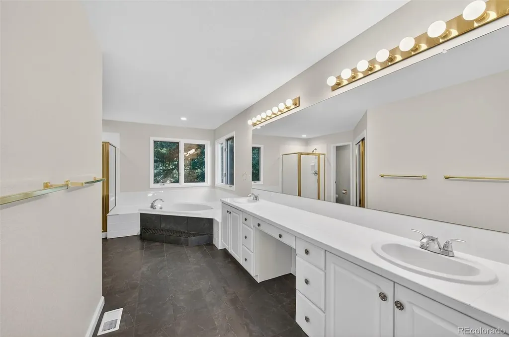 16395 E Crestline Place Centennial CO 80015