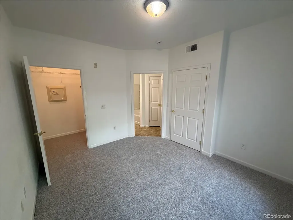 1821 S Dunkirk Street Aurora CO 80017