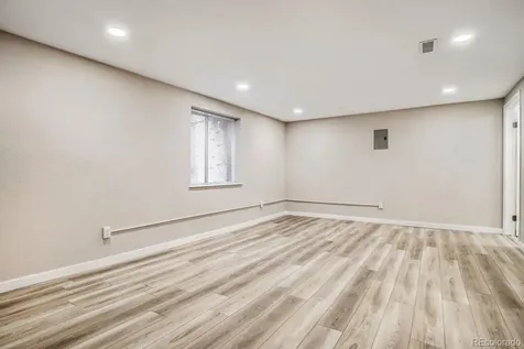 11962 E Maple Avenue Aurora CO 80012