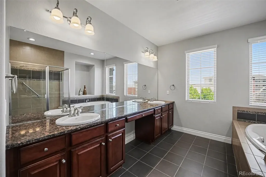 9198 Ridgegate Parkway Lone Tree CO 80124