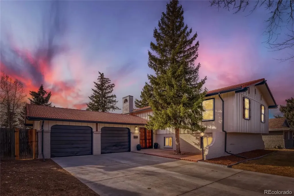 3111 S Holly Place Denver CO 80222