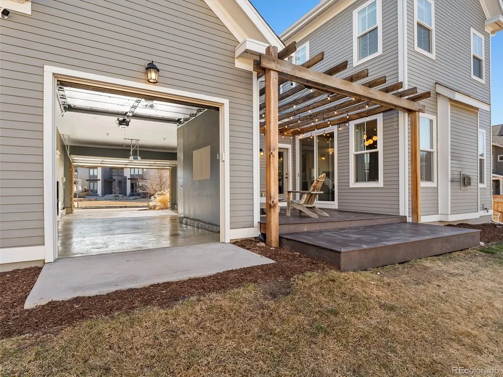 6092 Chester Street Denver CO 80238