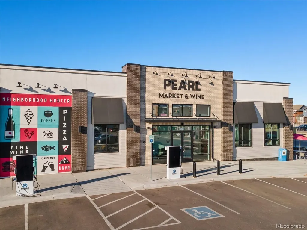 6092 Chester Street Denver CO 80238